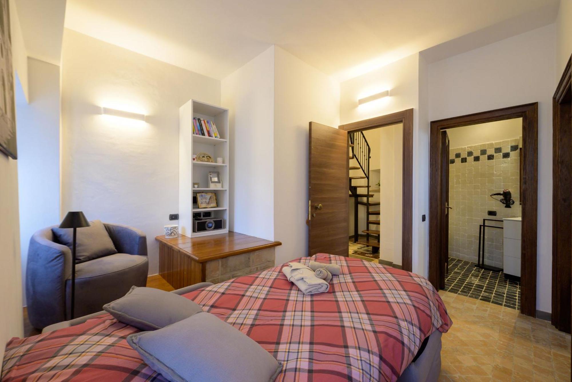 Dimora Giada & Gloria Apartment Губио Екстериор снимка